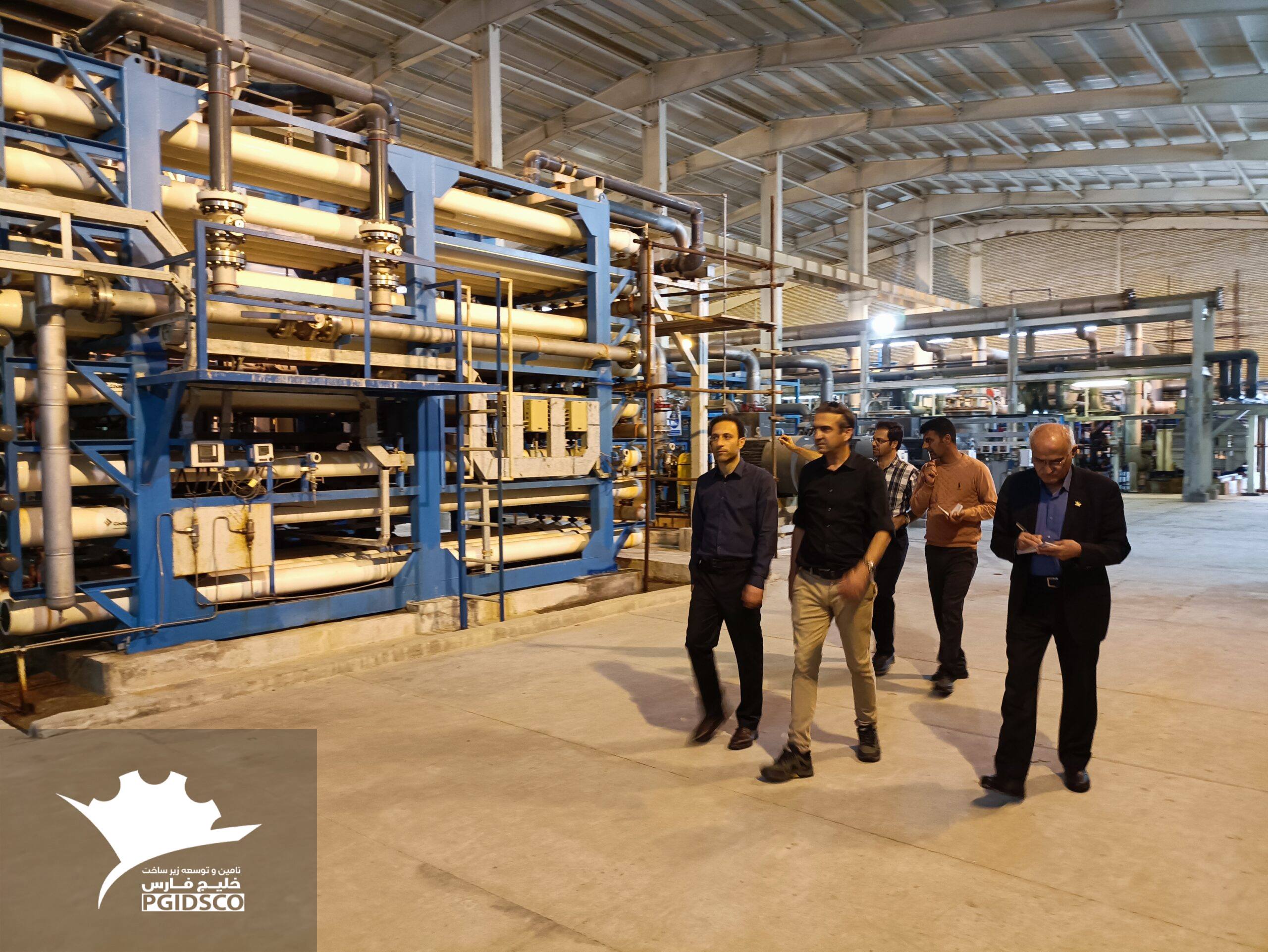 بازدید اعضای کمیته فنی و بازرگانی شرکت زیر ساخت خلیج فارس از پروژه های شاخص شیرین سازی آب و پساب در سطح کشور (قسمت دوم)